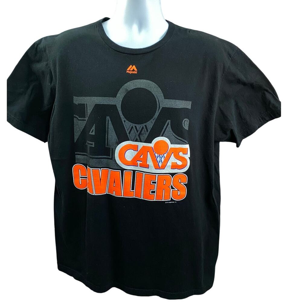 Majestic Hardwood Classic Cleveland Cavaliers Graphic T-Shirt – Size XL – Black
